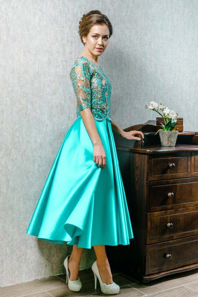 вечерние платья 50 размера. вечернее платье 46 размер авито. красивые платья для женщин. платье на выпускной 46 размер. платье 48 размера.